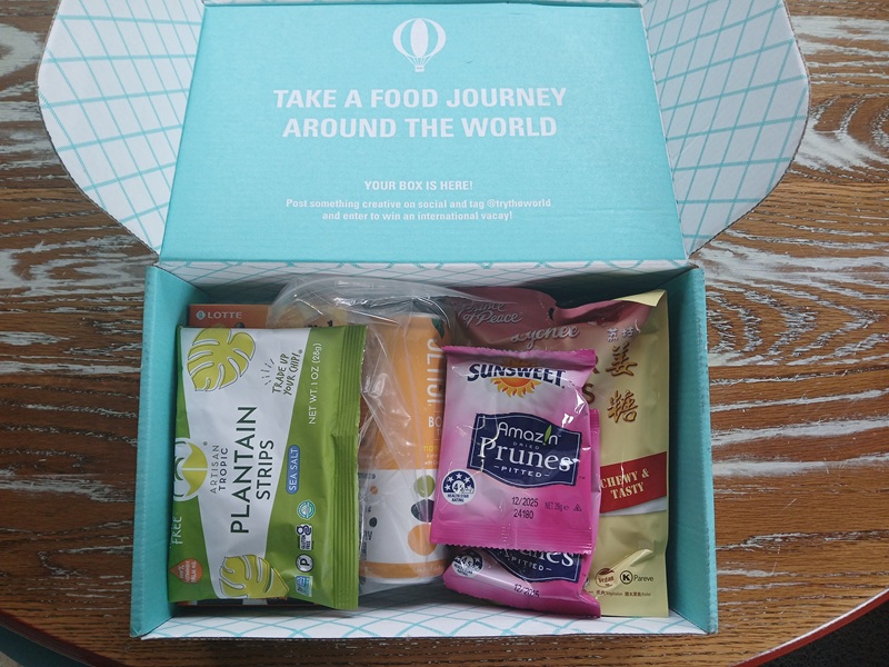 try the world snack box